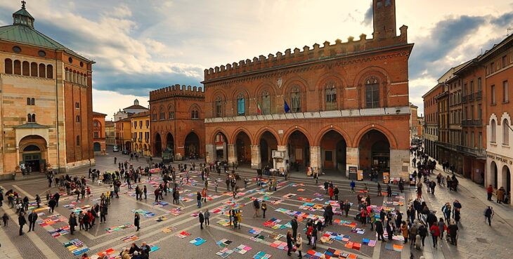 Cattivi odori a Cremona, cittadini “sentinelle” nei quartieri: parte il monitoraggio