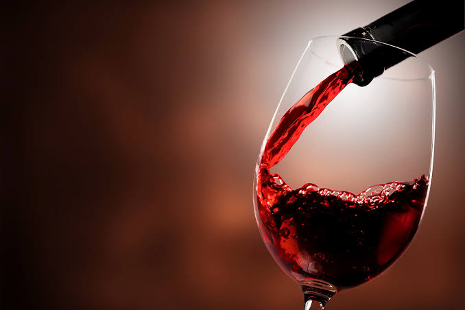 Naso elettronico per il vino, la ricerca italiana riconosce etichette e invecchiamento dall’aroma