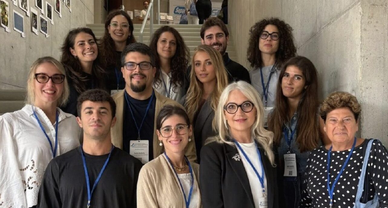 Sensori per gli odori, riconoscere molecole quasi identiche: la lezione dell’olfatto biologico
